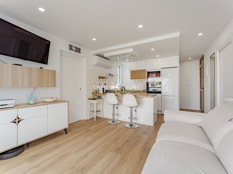 Penthouse for Sale in Playa De Las Américas, Tenerife 2
