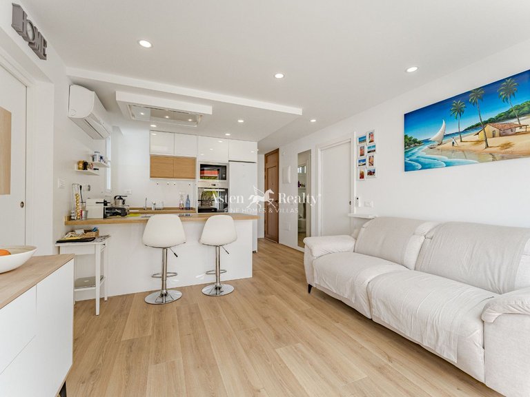 Penthouse for Sale in Playa De Las Américas, Tenerife 1