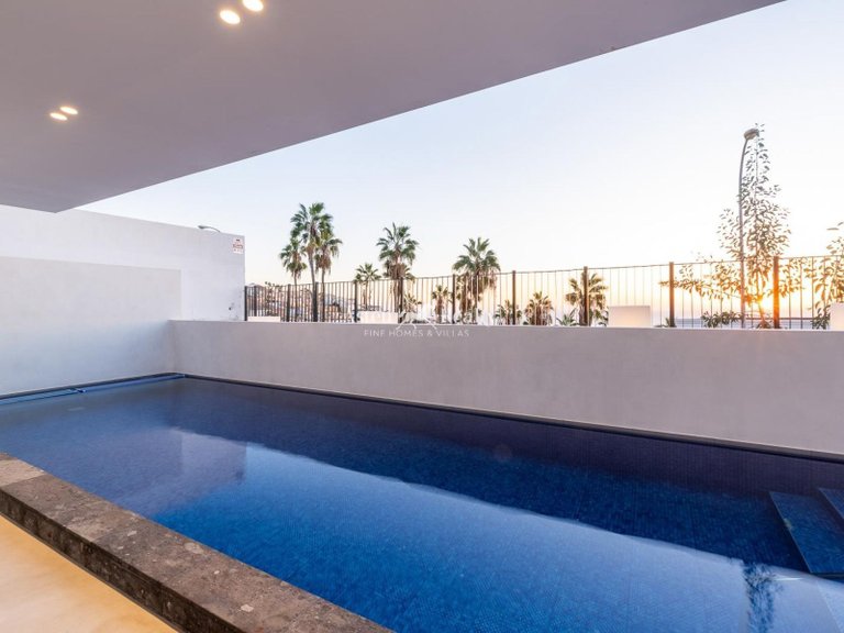 Town House for Rent in San Eugenio Alto, Tenerife 16