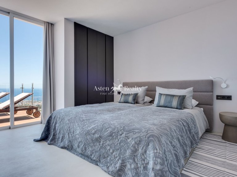 Town House for Rent in San Eugenio Alto, Tenerife 9