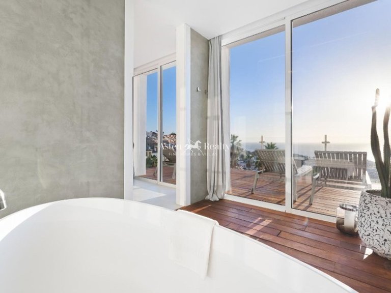Town House for Rent in San Eugenio Alto, Tenerife 7