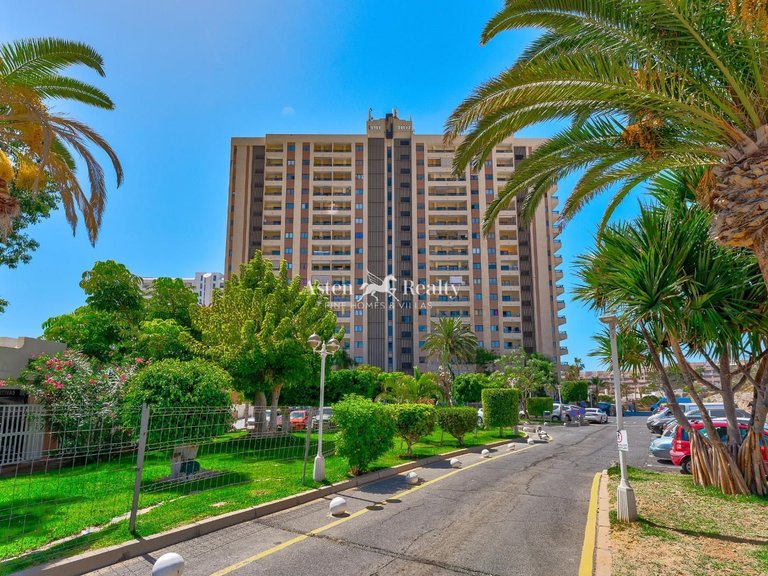 Apartment for Sale in Playa Paraíso, Tenerife 2