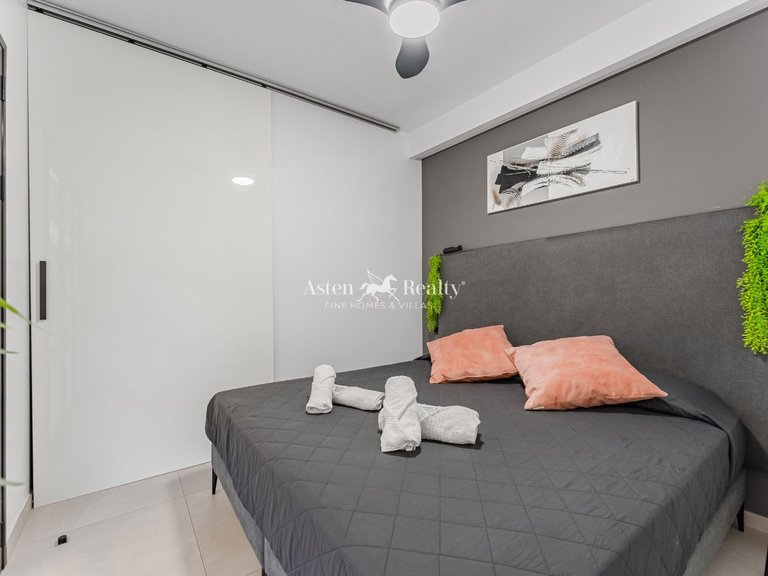 Apartment for Sale in Playa Paraíso, Tenerife 15