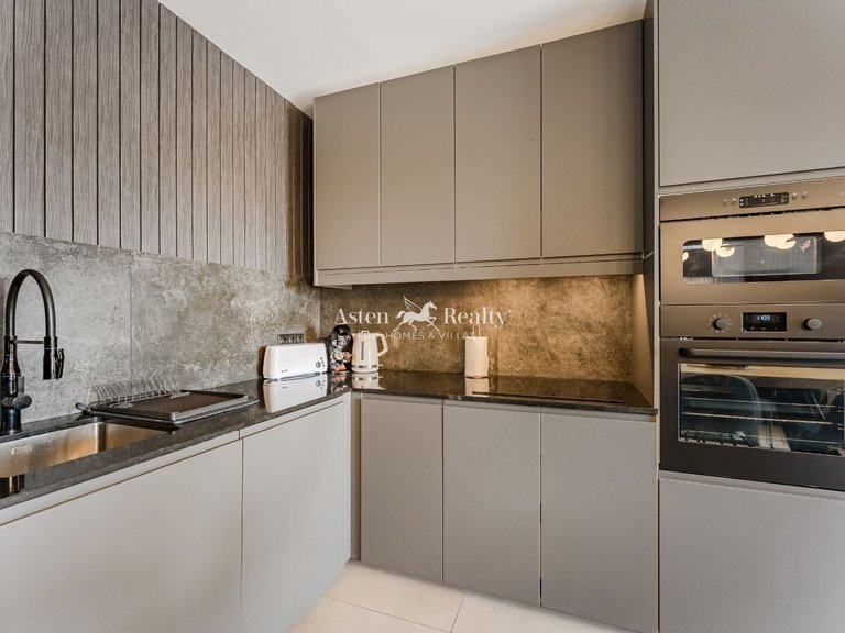 Apartment for Sale in Playa Paraíso, Tenerife 12