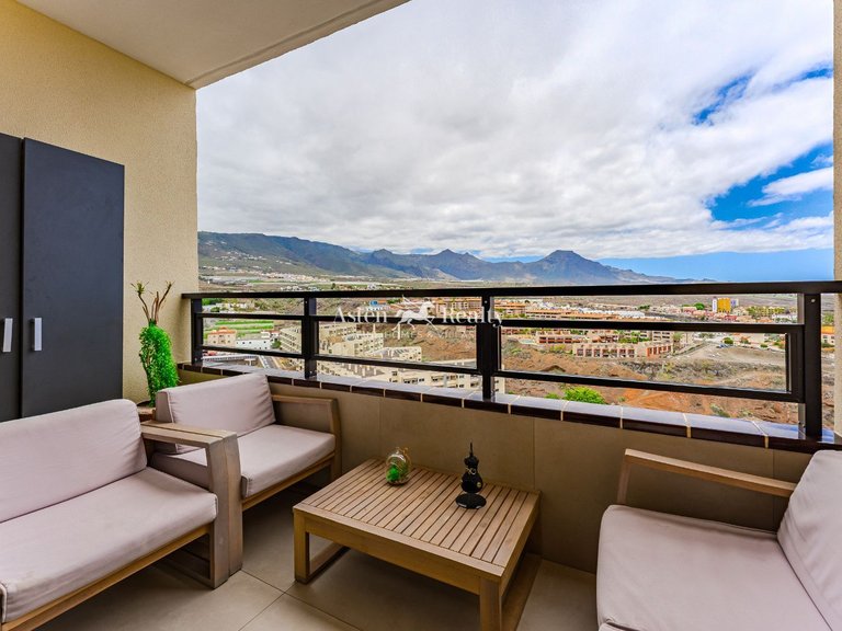 Apartment for Sale in Playa Paraíso, Tenerife 9