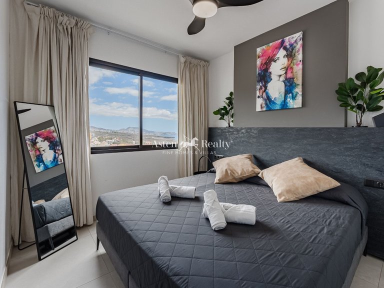 Apartment for Sale in Playa Paraíso, Tenerife 20