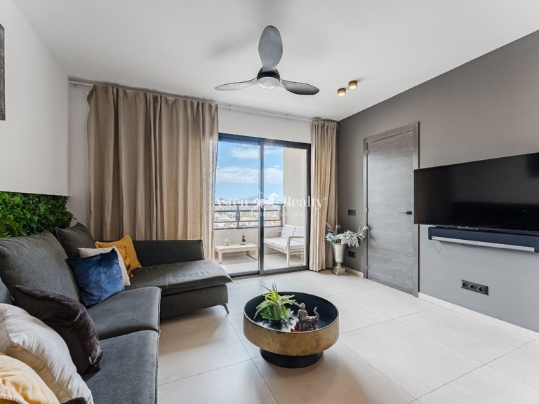 Apartment for Sale in Playa Paraíso, Tenerife 8