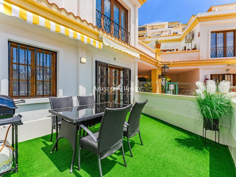 Apartment for Sale in San Eugenio Alto, Tenerife 2