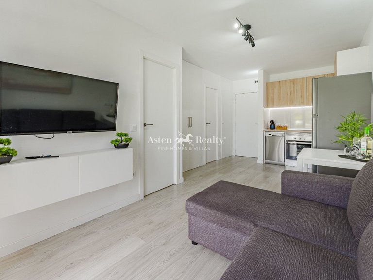 Apartment for Sale in San Eugenio Alto, Tenerife 4