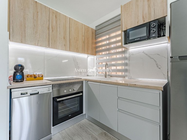 Apartment for Sale in San Eugenio Alto, Tenerife 11