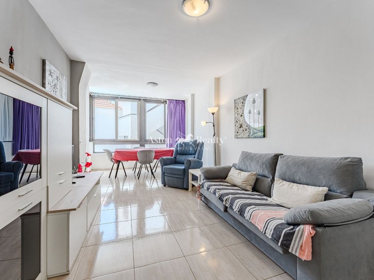 Apartment for Sale in Playa De Los Cristianos, Tenerife 4