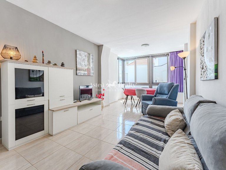 Apartment for Sale in Playa De Los Cristianos, Tenerife 7