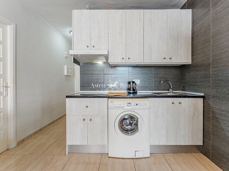 Apartment for Sale in Playa De Los Cristianos, Tenerife 10