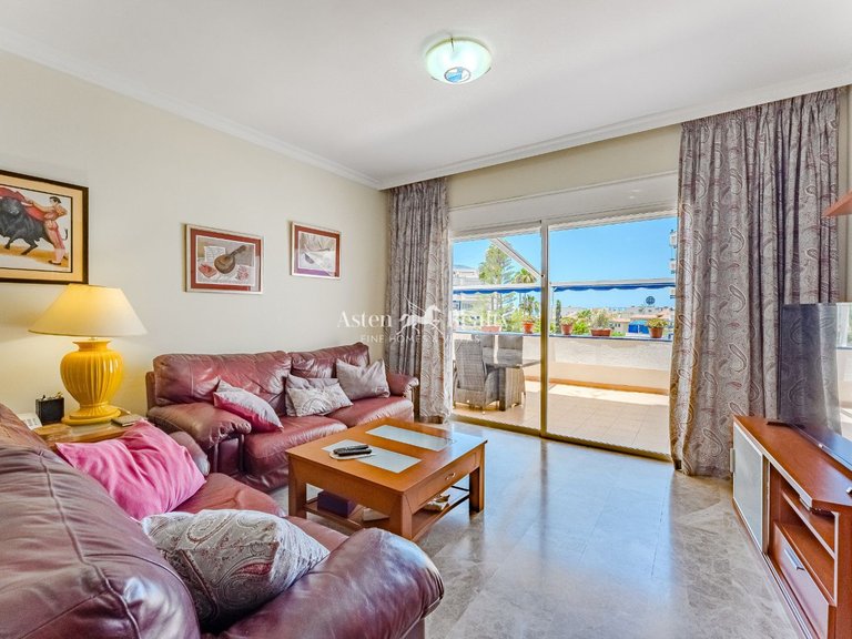 Apartment for Sale in Playa De Los Cristianos, Tenerife 9