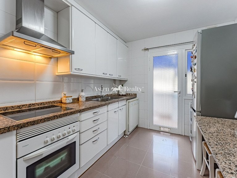 Apartment for Sale in Playa De Los Cristianos, Tenerife 12