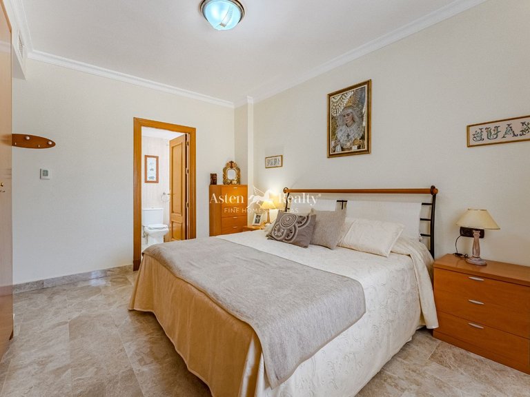 Apartment for Sale in Playa De Los Cristianos, Tenerife 17