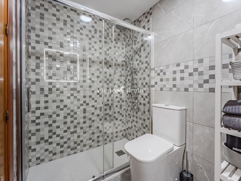 Apartment for Sale in Playa De Los Cristianos, Tenerife 23