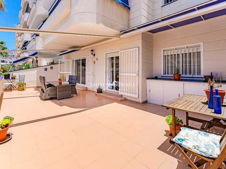 Apartment for Sale in Playa De Los Cristianos, Tenerife 5