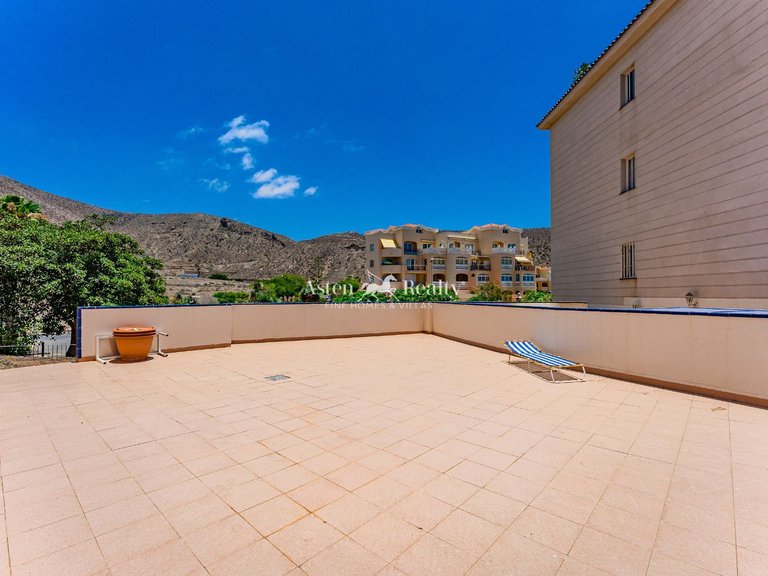 Apartment for Sale in Playa De Los Cristianos, Tenerife 4