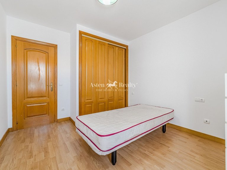 Penthouse for Sale in Playa De Los Cristianos, Tenerife 10