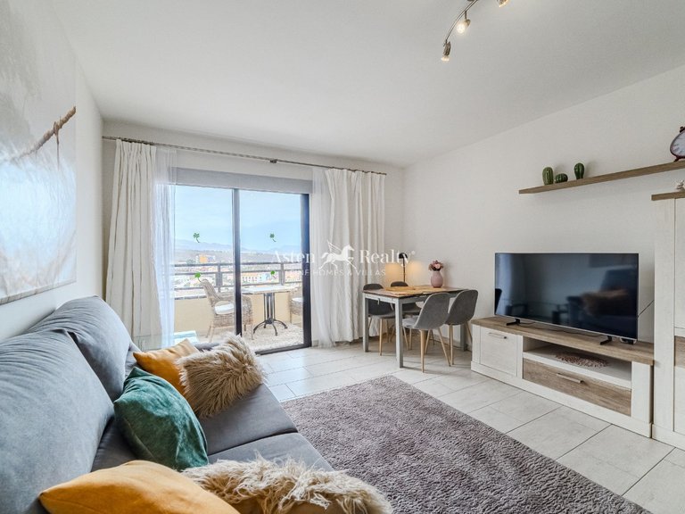 Apartment for Sale in Playa Paraíso, Tenerife 4