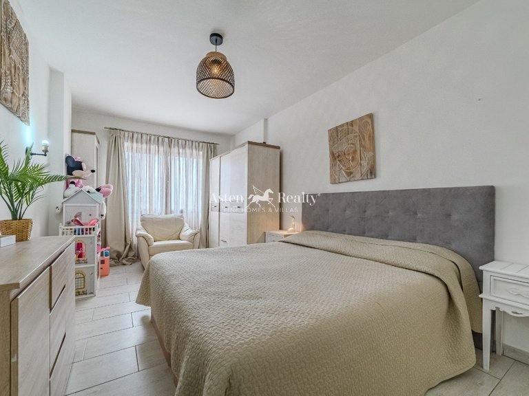 Apartment for Sale in Playa Paraíso, Tenerife 8