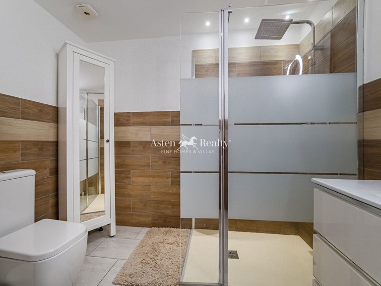 Apartment for Sale in Playa Paraíso, Tenerife 11