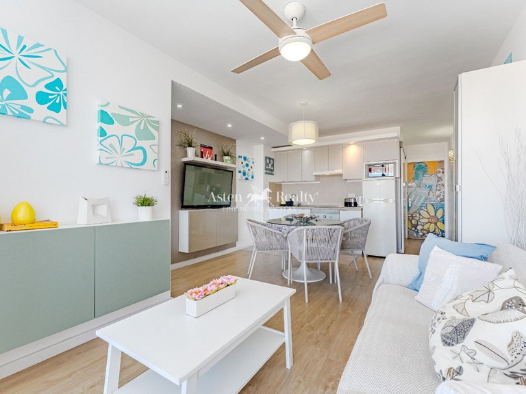 Apartment for Sale in Playa De Los Cristianos, Tenerife 5