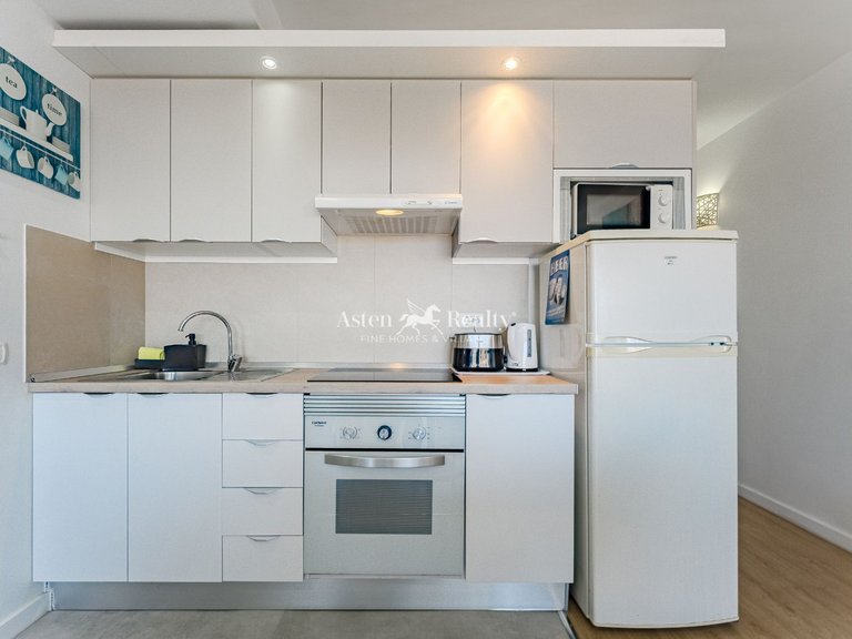 Apartment for Sale in Playa De Los Cristianos, Tenerife 6