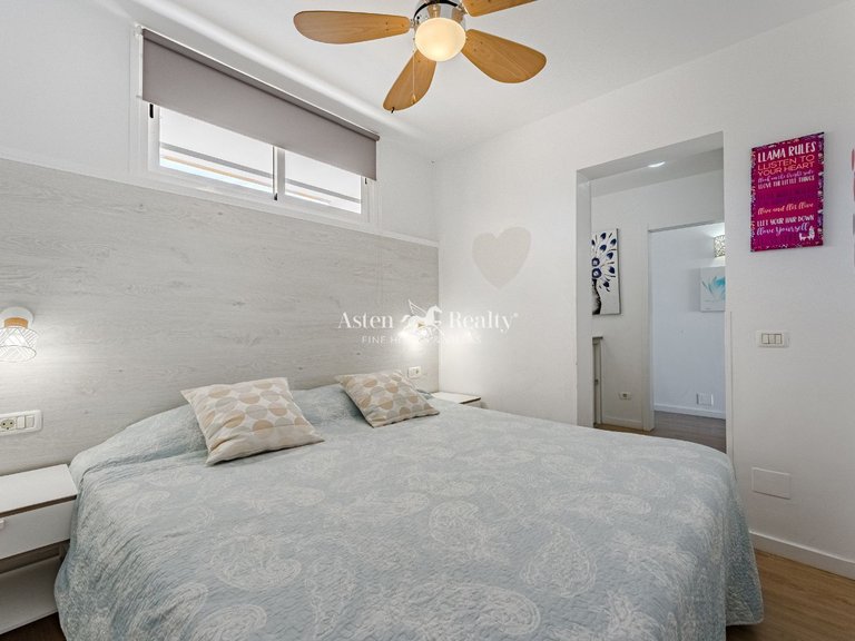 Apartment for Sale in Playa De Los Cristianos, Tenerife 10