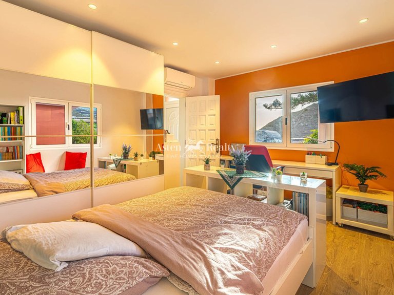 Villa for Sale in Acantilados De Los Gigantes, Tenerife 24