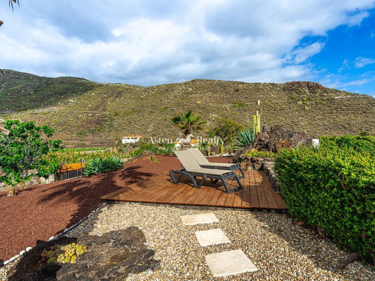 Villa for Sale in Acantilados De Los Gigantes, Tenerife 34