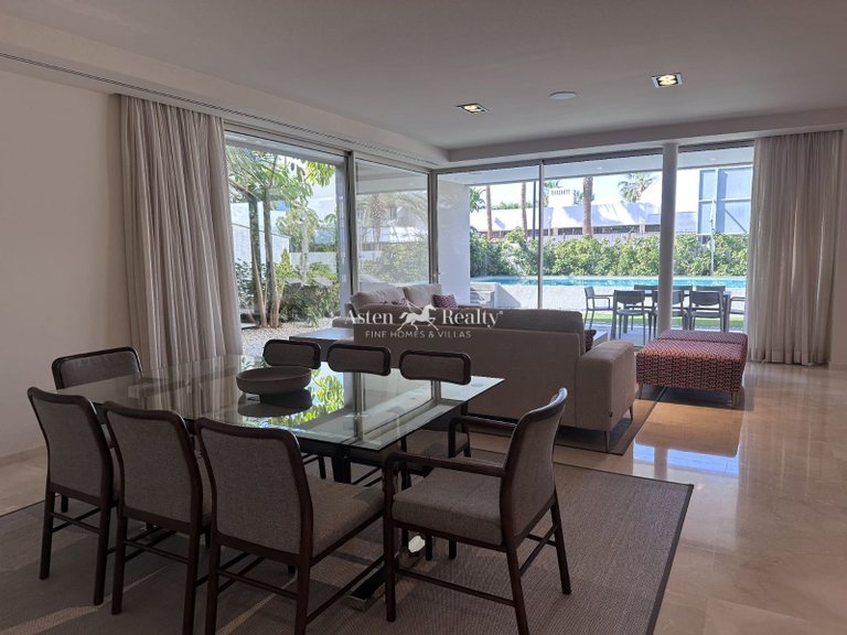 Villa for Sale in Playa De Las Américas, Tenerife 6