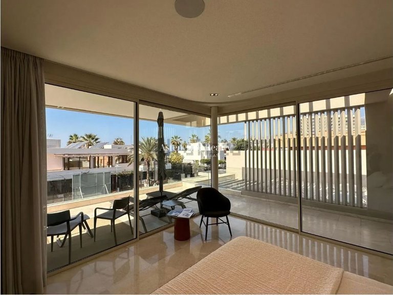 Villa for Sale in Playa De Las Américas, Tenerife 9