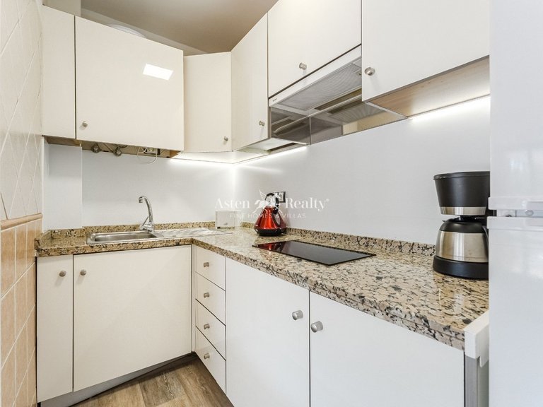 Apartment for Sale in Playa De Las Américas, Tenerife 6