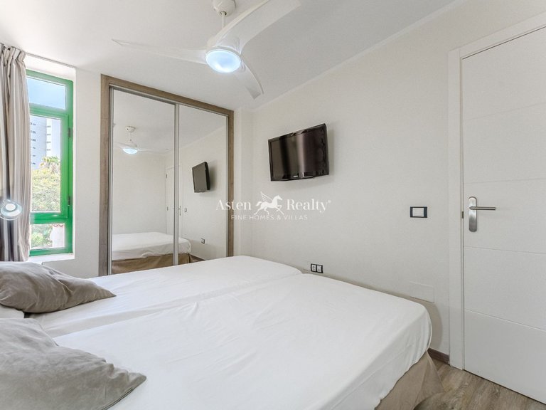 Apartment for Sale in Playa De Las Américas, Tenerife 13