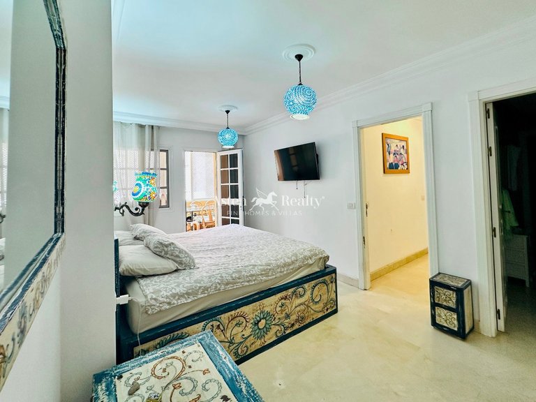 Apartment for Sale in Playa Del Duque, Tenerife 15