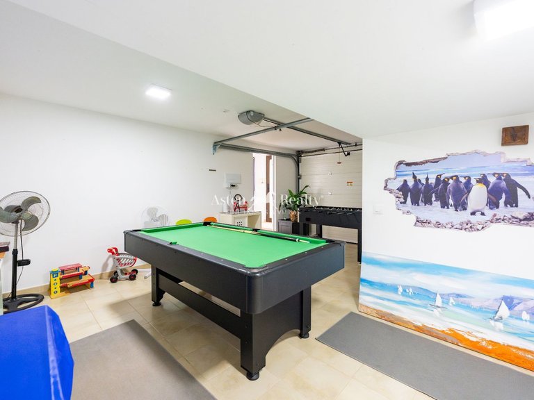 Villa for Sale in Golf Del Sur, Tenerife 22