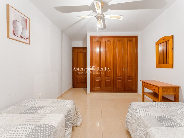 Apartment for Sale in Playa Paraíso, Tenerife 12