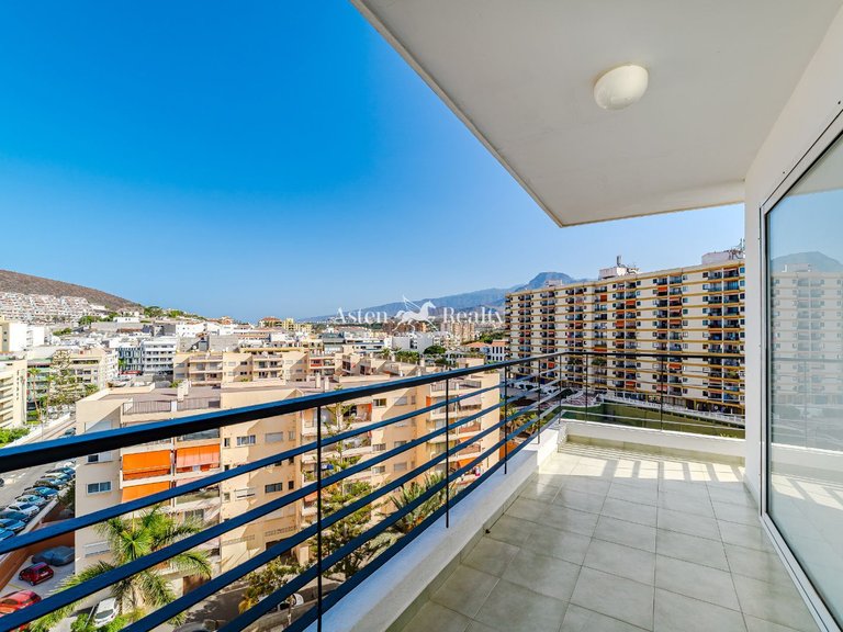 Apartment for Sale in Los Cristianos, Tenerife 4