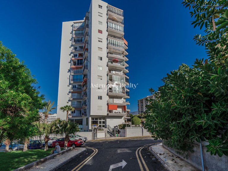 Apartment for Sale in Los Cristianos, Tenerife 24