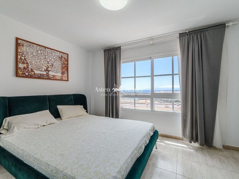 Penthouse for Sale in Callao Salvaje, Tenerife 7