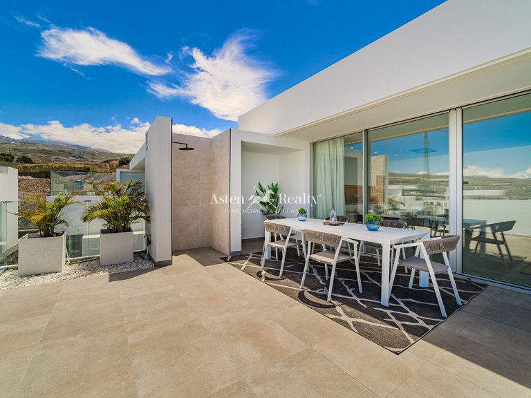 Villa for Sale in Callao Salvaje, Tenerife 3