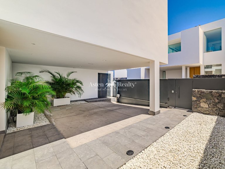 Villa for Sale in Callao Salvaje, Tenerife 39