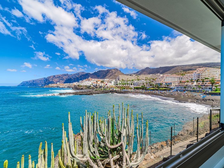 Villa for Sale in Puerto De Santiago, Tenerife 15