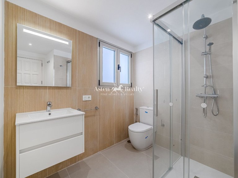 Villa for Sale in Puerto De Santiago, Tenerife 19