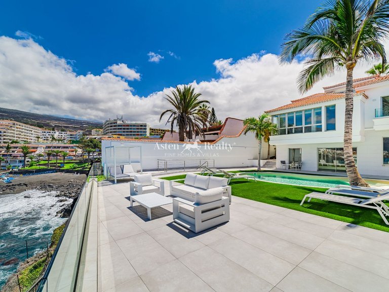 Villa for Sale in Puerto De Santiago, Tenerife 4