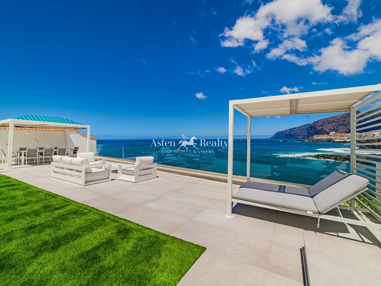 Villa for Sale in Puerto De Santiago, Tenerife 6