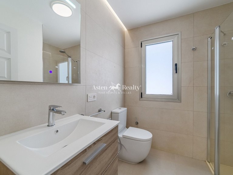 Villa for Sale in Puerto De Santiago, Tenerife 21