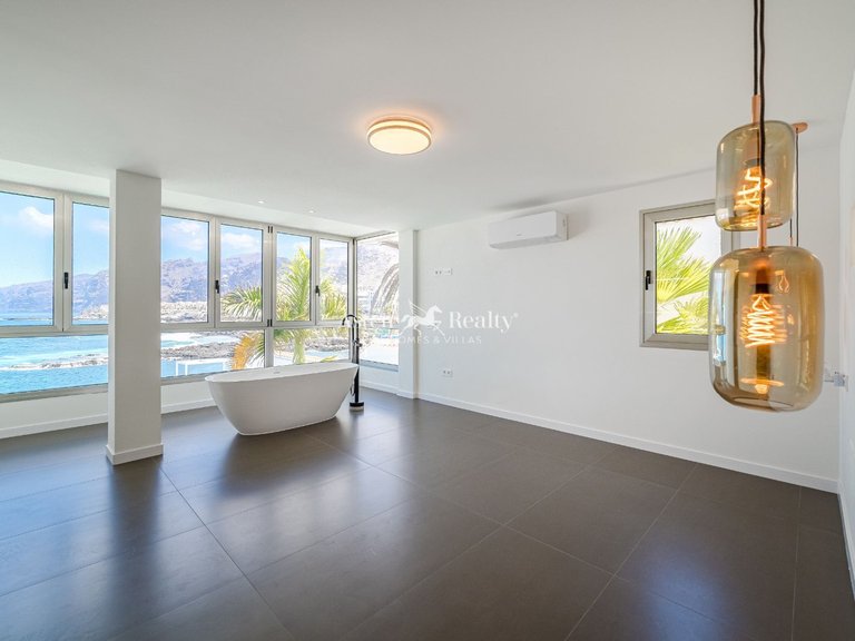 Villa for Sale in Puerto De Santiago, Tenerife 22